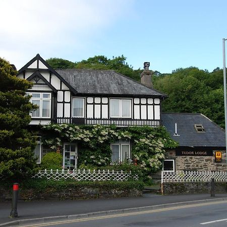 Tudor Lodge ポルスマドグ エクステリア 写真