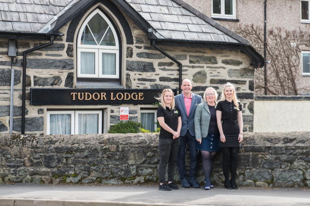 Tudor Lodge ポルスマドグ エクステリア 写真